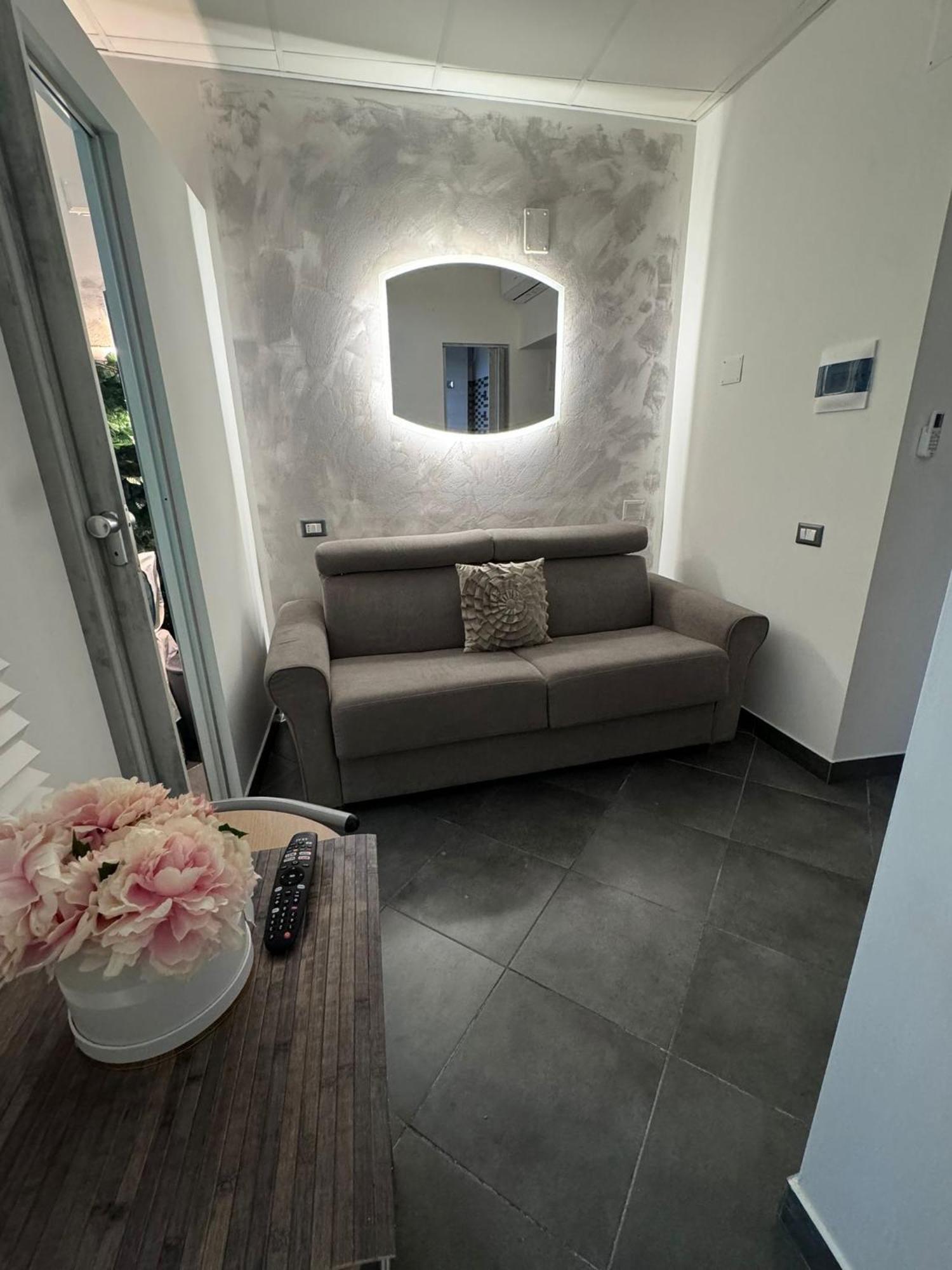 Casa Di Vincenzo Bed and Breakfast Napels Buitenkant foto